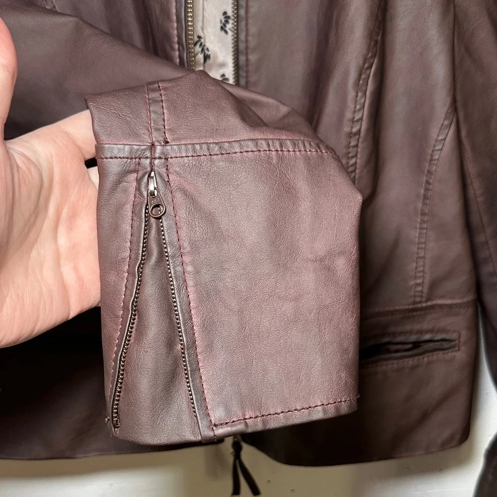Hei Hei Dara Anthropologie Vegan Leather Jacket - Picture 5 of 14